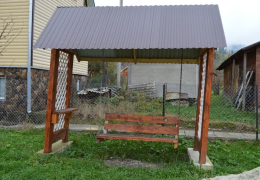 Гойдалка Приватної садиби Магія Карпат