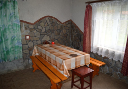 Баня на території садиба Карпатський острівець