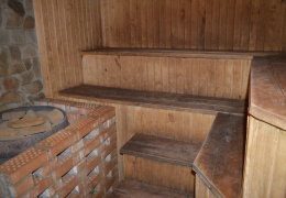 Баня на території садиба Карпатський острівець