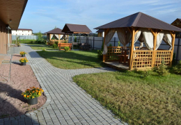 Приватна садиба Озерна хвиля №1