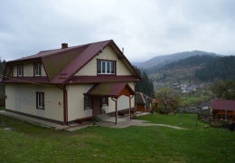 Приватна садиба Краєвиди Карпат - будинок на 11 осіб