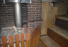 Сауна на території маєтку Смерековий