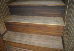 Сауна на території маєтку Смерековий