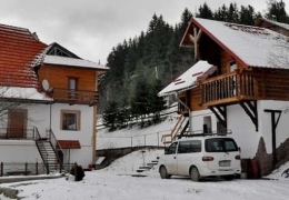 Приватна садиба У ДЕМ'ЯНА взимку