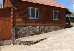 Окремий будинок