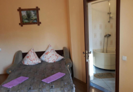 Чотиримісний Чотиримісний