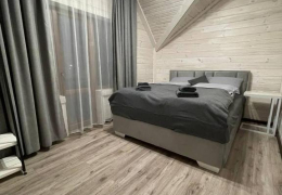 Окремий будинок Окремий будинок