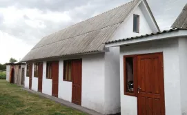 Приватна садиба Троянда