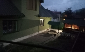 Приватна садиба Обійми гір