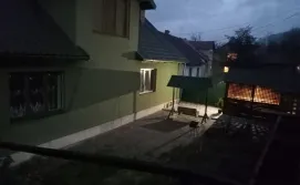 Приватна садиба Обійми гір