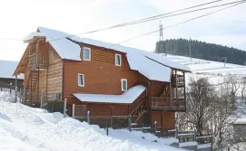 Приватна садиба Під плаєм