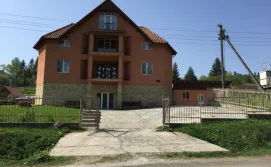 Гостьовий будинок Pylypets Inn