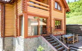 Котедж Шале у Пилипці