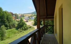 Котедж Yellow house