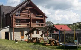 Приватна садиба Cherry