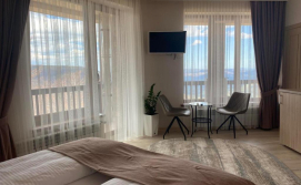 Готель Вершина