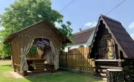 Будинок «У Сергія» вул. Озерна, 42