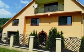 Гостьовий будинок Олександрія