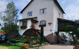 Приватна садиба Квітковий рай