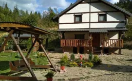 Гостьовий будинок Хатина у долині