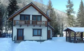 Котедж Хата край села