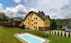 Приватна садиба Гірська палітра