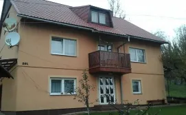 Приватна садиба У Олени та Івана