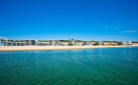 Апартаменти Apartment near the sea