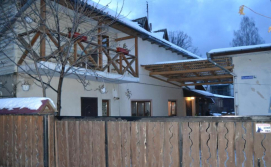 Приватна садиба Карпатський Дуб