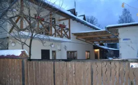 Приватна садиба Карпатський Дуб