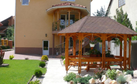 Апартаменти I & I