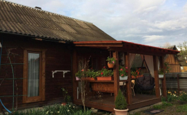 Приватна садиба Сімейна хатинка