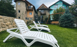 Приватна садиба Кам'яний двір