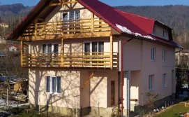 Апартаменти з двома спальнями і кухнею