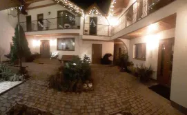 Приватна садиба у Славіка