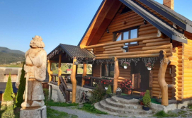 Приватна садиба Дикий зруб