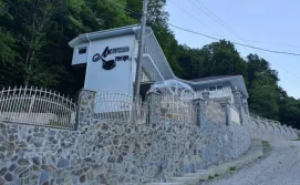 Готель Ластівчине гніздо