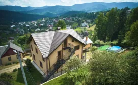 Гостьовий будинок Газдівська хата