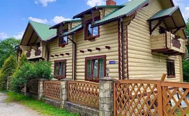 Гостьовий будинок Family