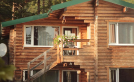 Приватна садиба PetrovMotoPunkt