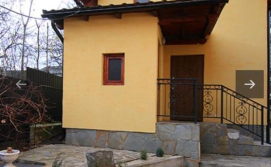 Приватна садиба Два Опришки