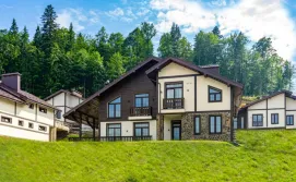 Котедж Golden Chalet