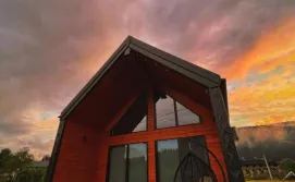 Котедж Barn S&S House