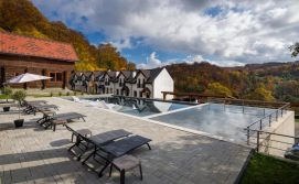 Готель Apartel Villa Shayan