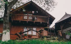 Будиночок в Карпатах