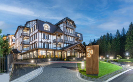 Готель Crona SPA Karpaty