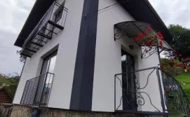 Будиночок Legit House