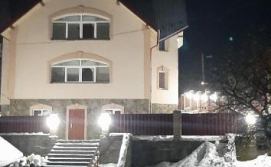 Приватна садиба Барда