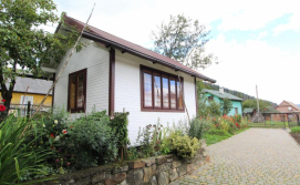 Приватна садиба Під Піщиком