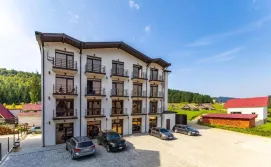 Апартаменти GARDA